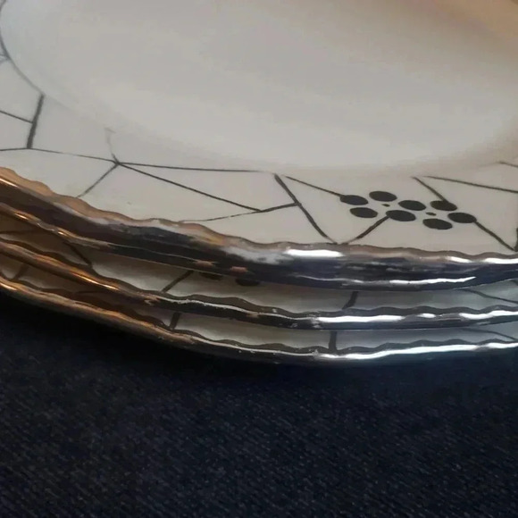 Tea Pot and Desert Plate Set - Picture 8 of 13